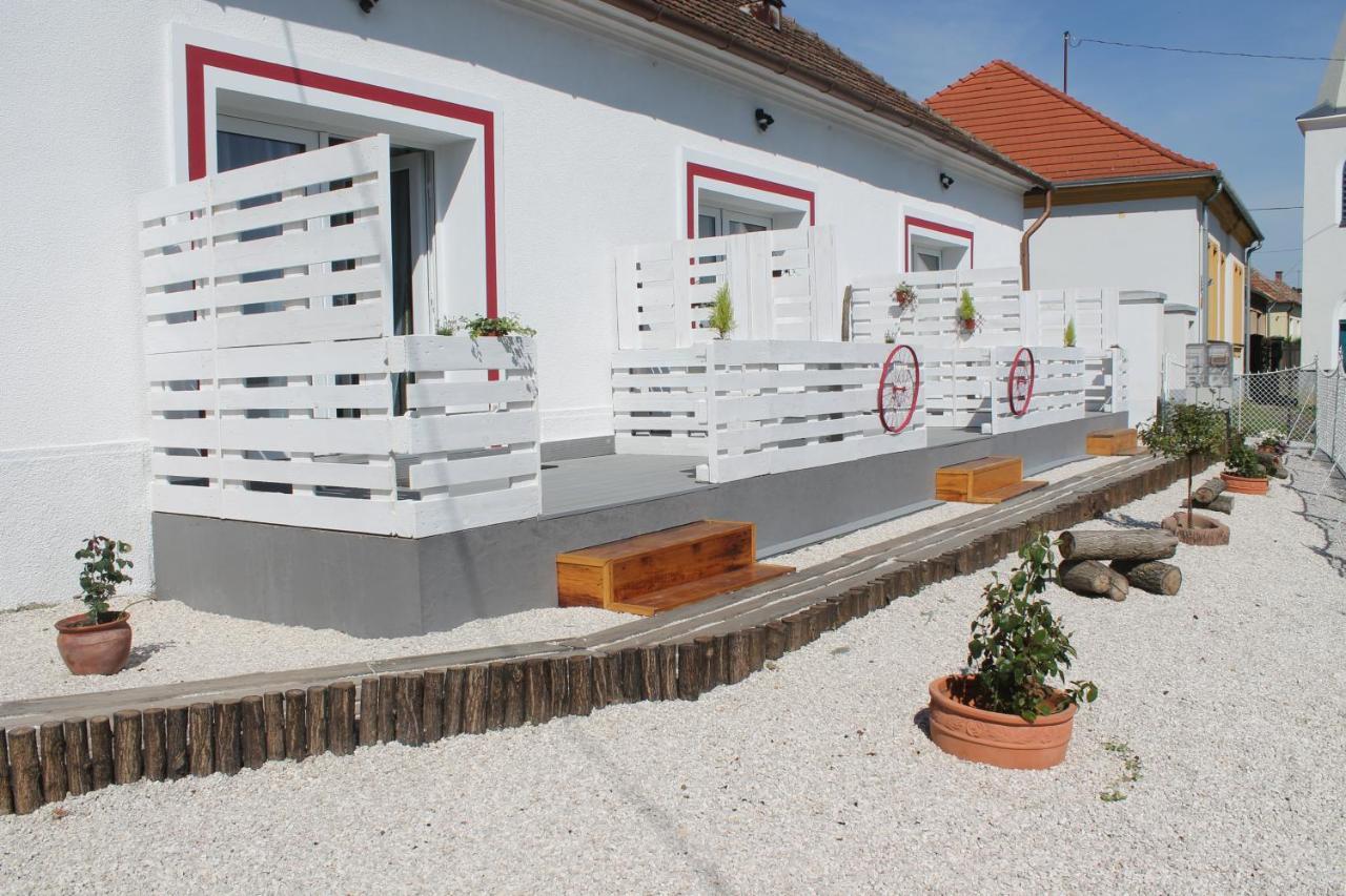 Ehm Resort Mesteri Exterior foto